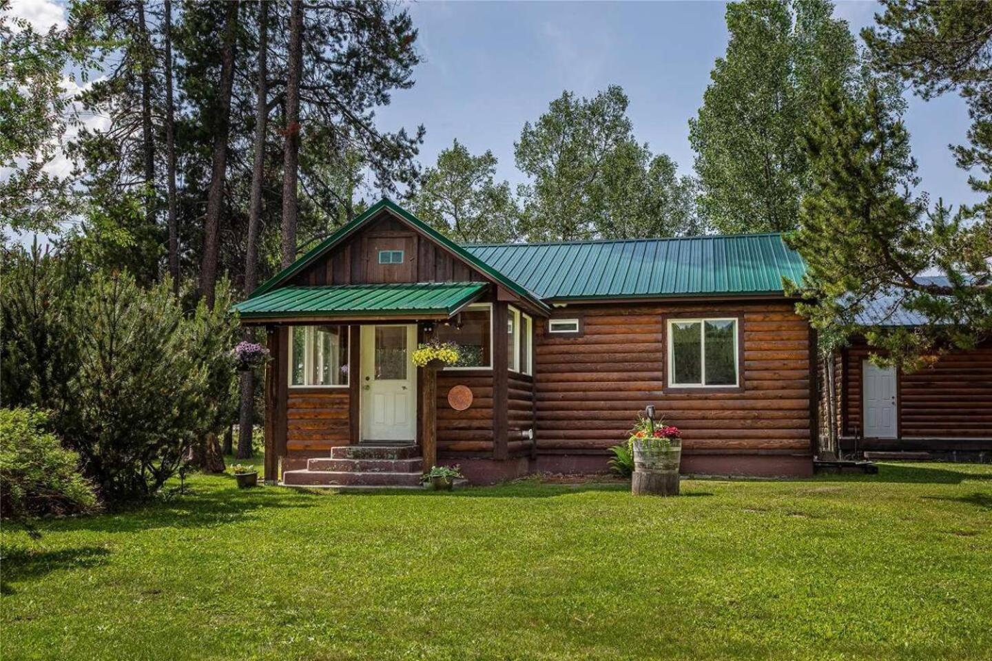 Glacier Homestead Coram Kültér fotó
